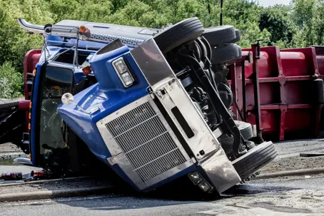 Jackknife semi truck